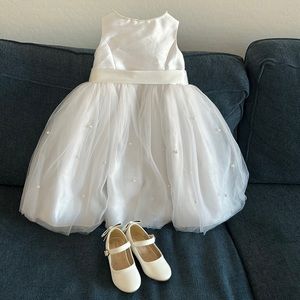 Size 4 dress and size 8 shoes